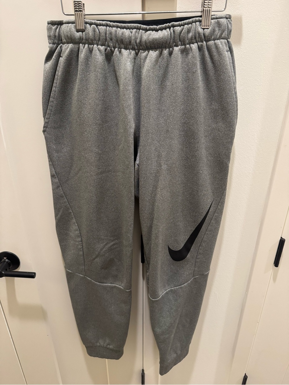 Nike Men’s Gray Dri-FIT Athletic Joggers